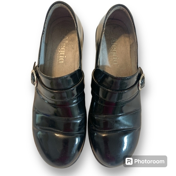 LIKE NEW Alegria Halli Black Waxy heeled shoes size 38 - Picture 4 of 12